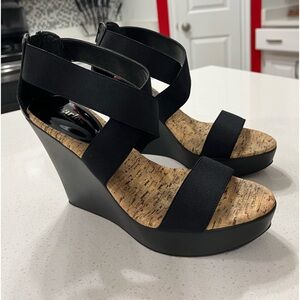 Black Wedges